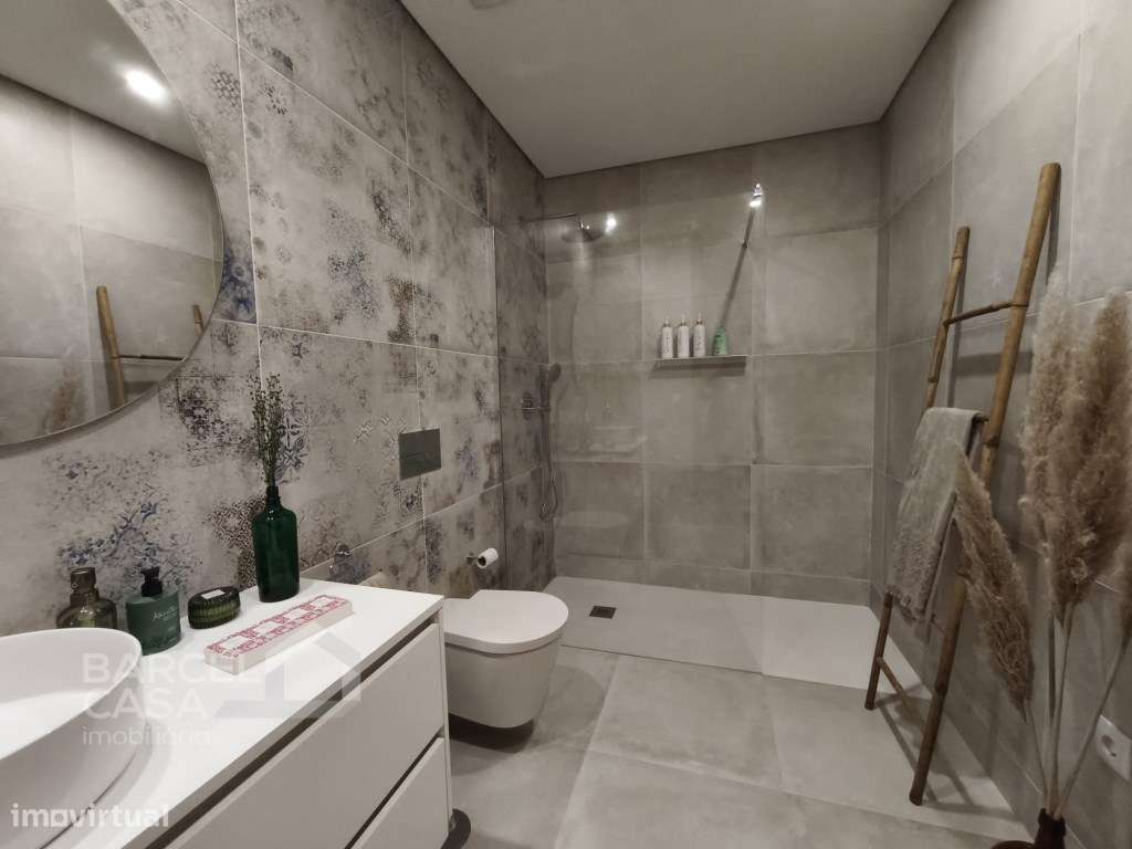 Oportunidade Única: Moradia T3 Térrea Semi-Nova em Manhente!-10