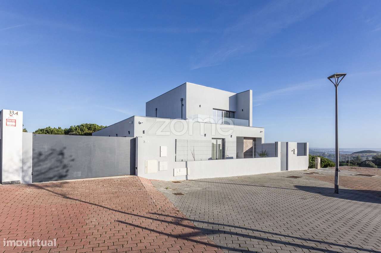 Moradia T3 com Piscina, Terraço Panorâmico e Vista Desafogada, Oeir... - Grande imagem: 2/53