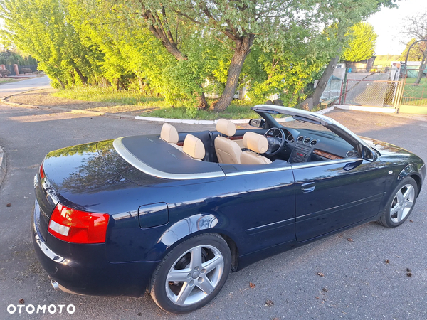 Audi A4 Cabriolet 1.8T - 24