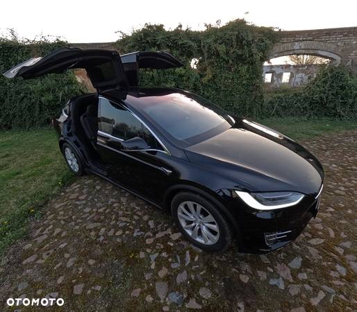 Tesla Model X Long Range Plus - 3