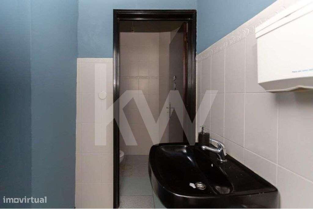 Loja para Comércio/Restaurante no Dafundo - Grande imagem: 3/12