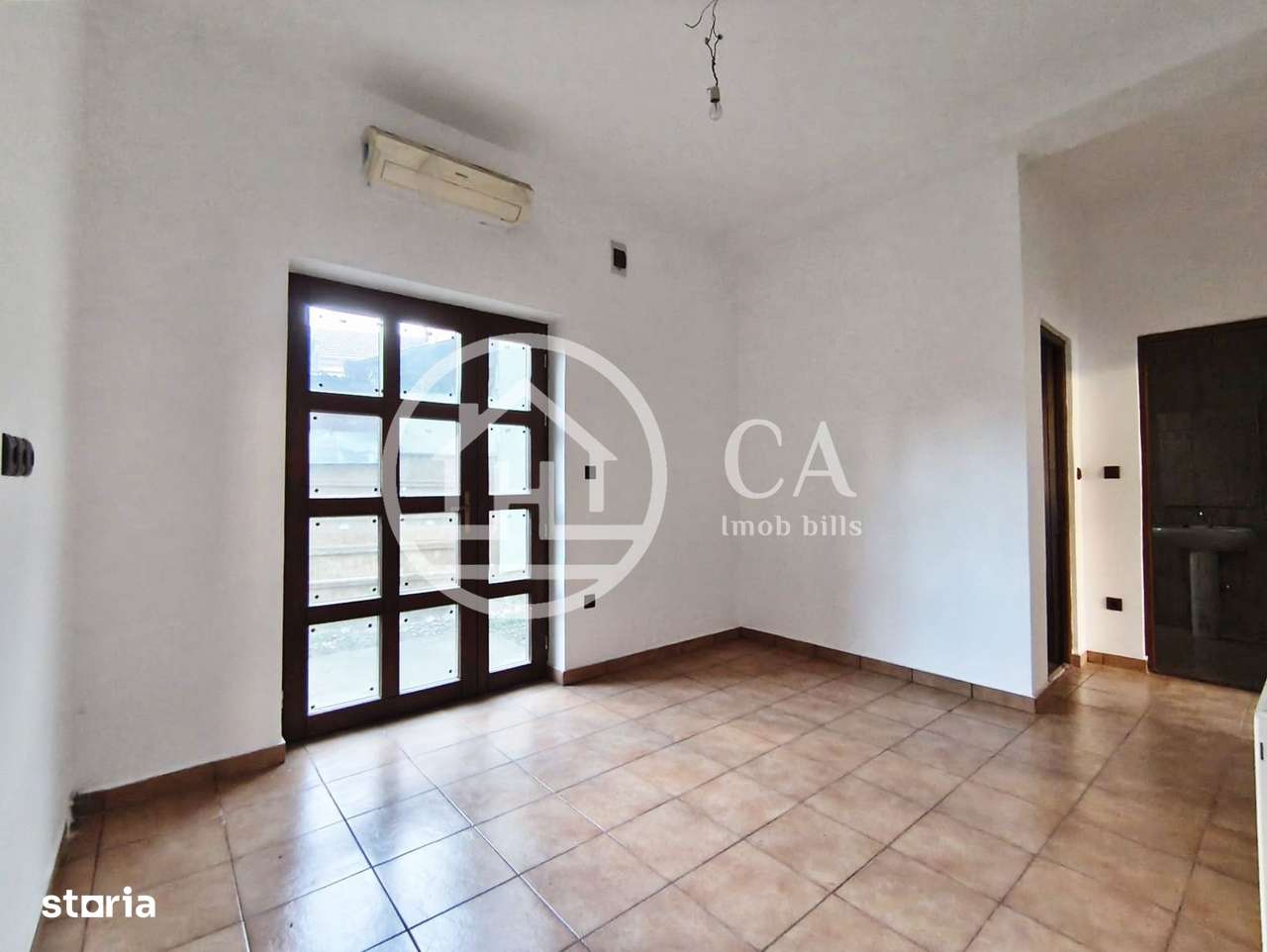 Casa de închiriat cu 6 camere în zona Centrala,  Oradea - Imagine principală: 4/14