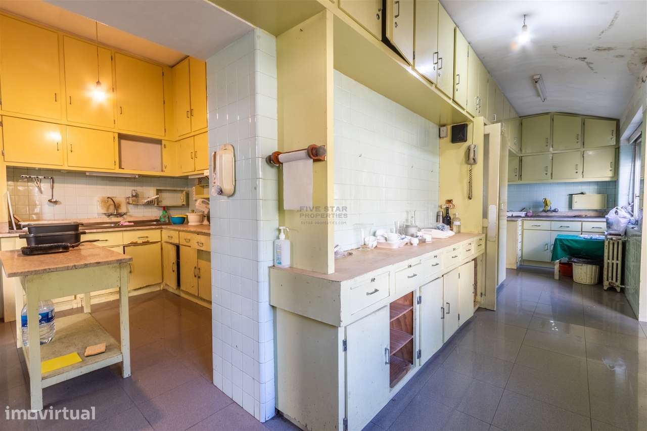 Moradia Estoril Cascais Vista Mar para renovar T6-16