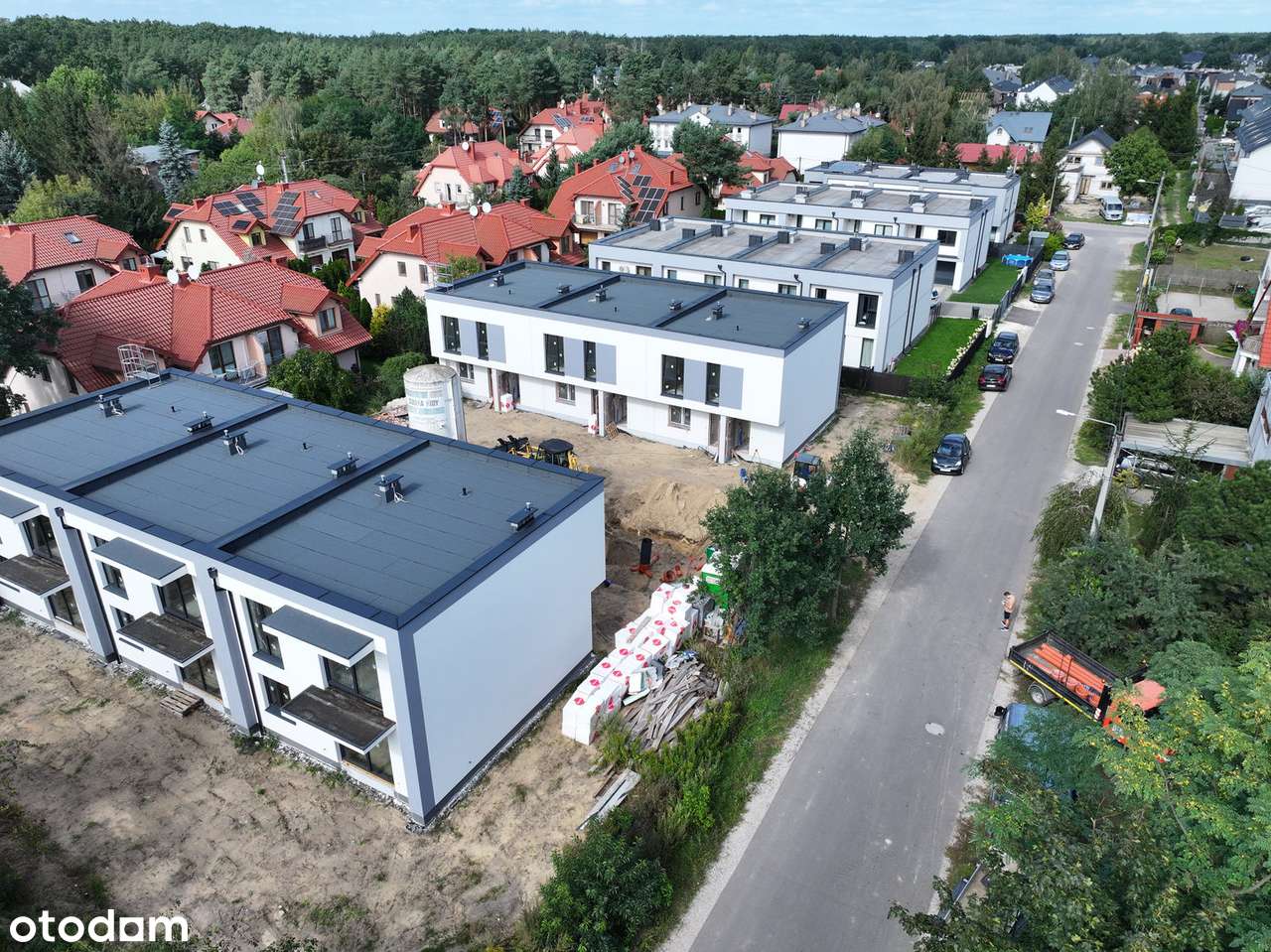 Bezczynszowe Marki ul.Marmurowa OGRÓDEK 2 miejsca parkingowe-0