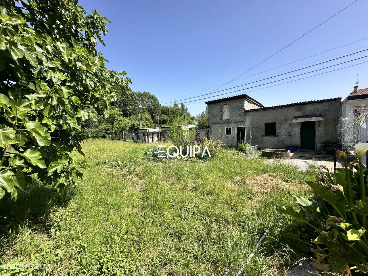 Moradia individual com UM T3 E DOIST2-16