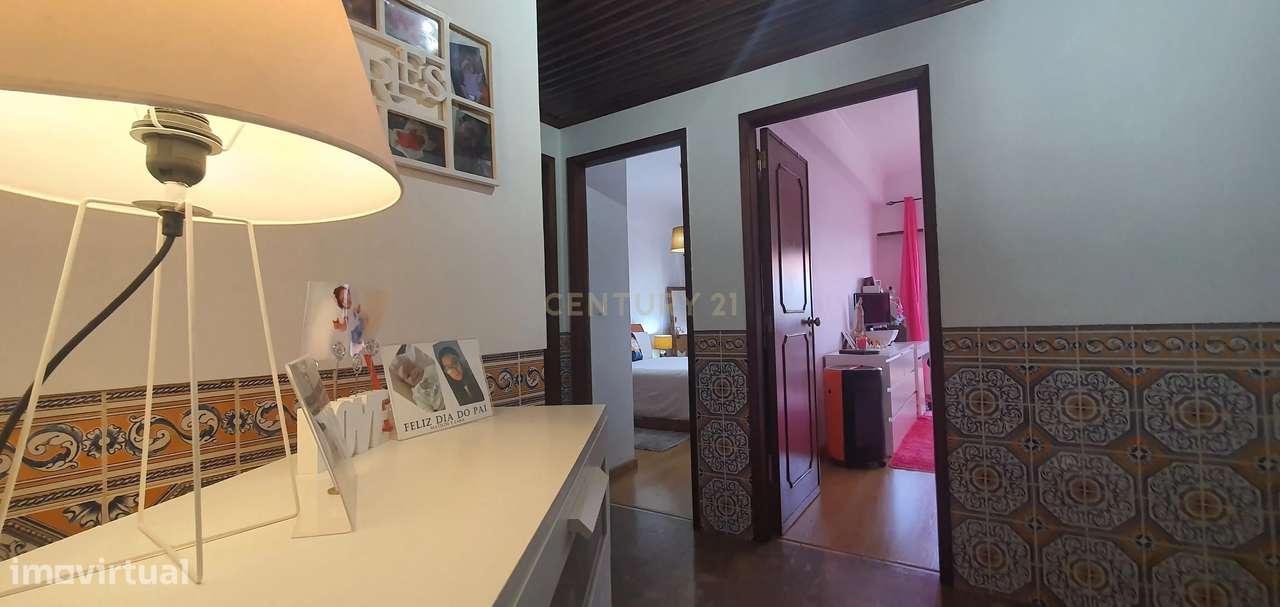 Apartamento T2+1 com parqueamento e Vista desafogada em Odivelas, Lisb-14