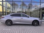 Lexus ES - 3