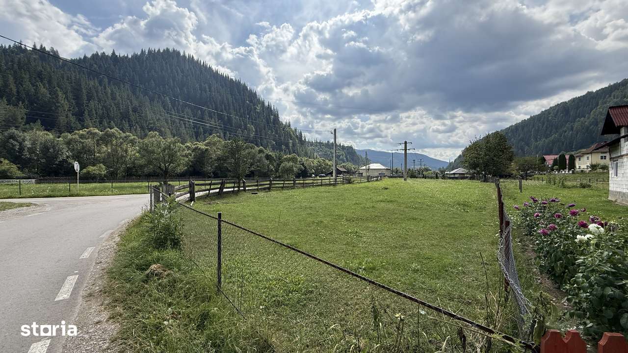 Teren intravilan cu deschidere mare la drum - Imagine principală: 1/7