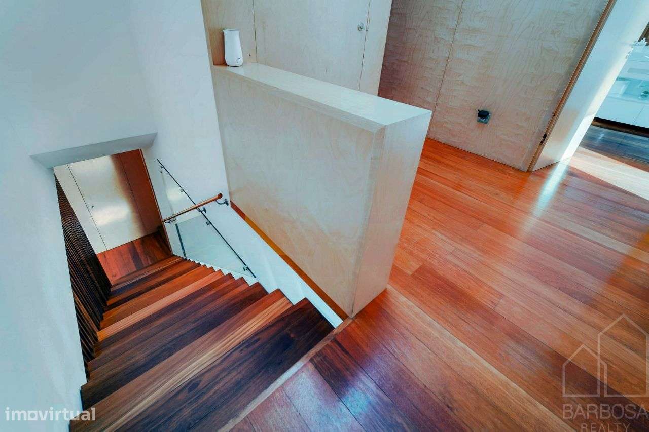 V.N.Gaia - Fantástica V4 (4 suites) c/430m2, piscina - Lote c/1370m2-12