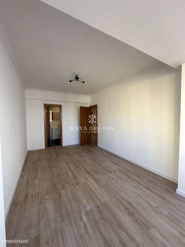 T3 a 5 min a pé para o Metro de Odivelas, Urbanização Quinta Nova,... - Grande imagem: 5/9