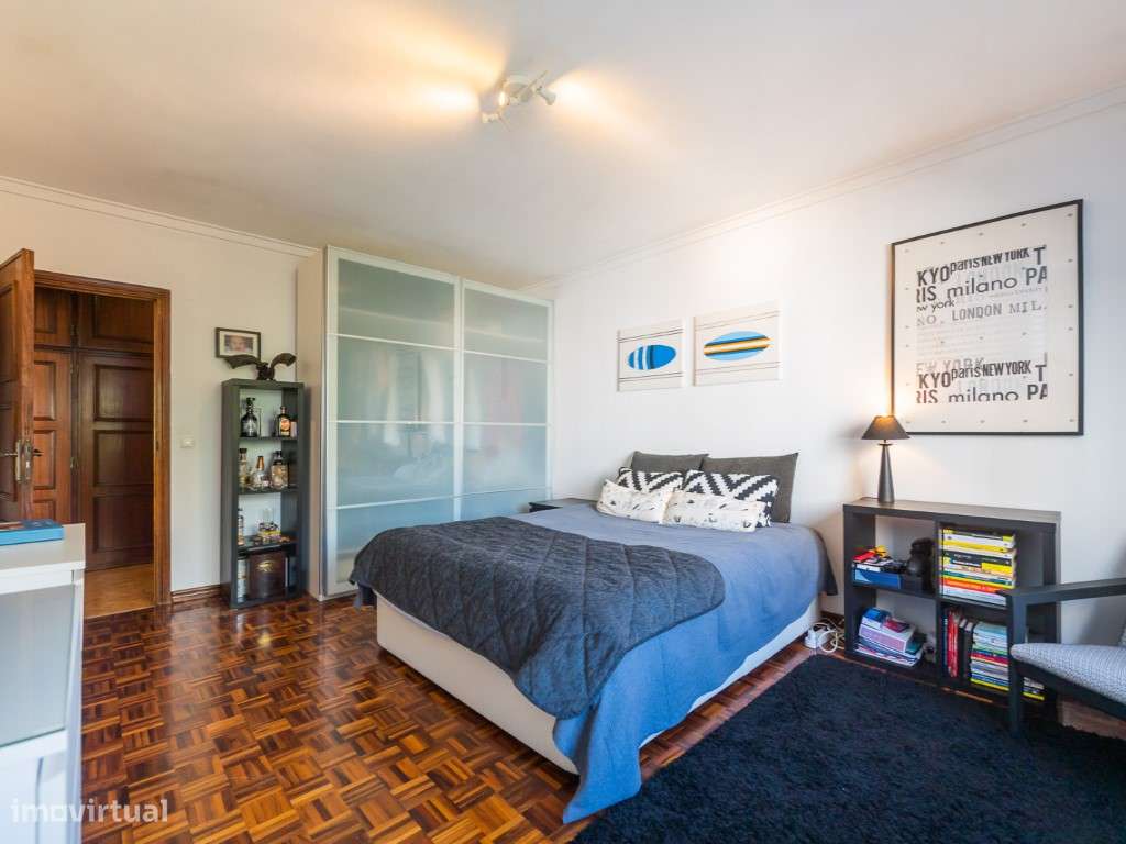 T2 Massamá junto ao Shopping - Espaço, Luz e Excelente Localização-3