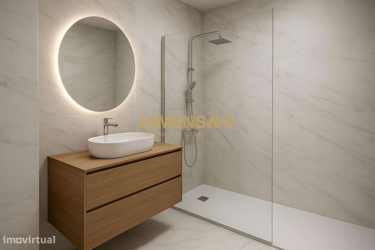 T1 renovado com duas frentes e garagem | Vermoim, Maia Ref DCI153A-3