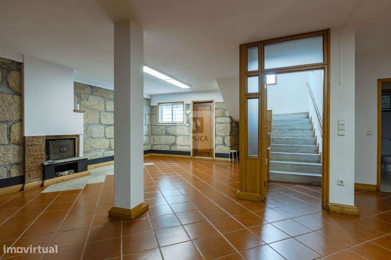 Moradia T4+1 | Terraço Poço Jardim e Barbecue na Maia - Grande imagem: 5/52