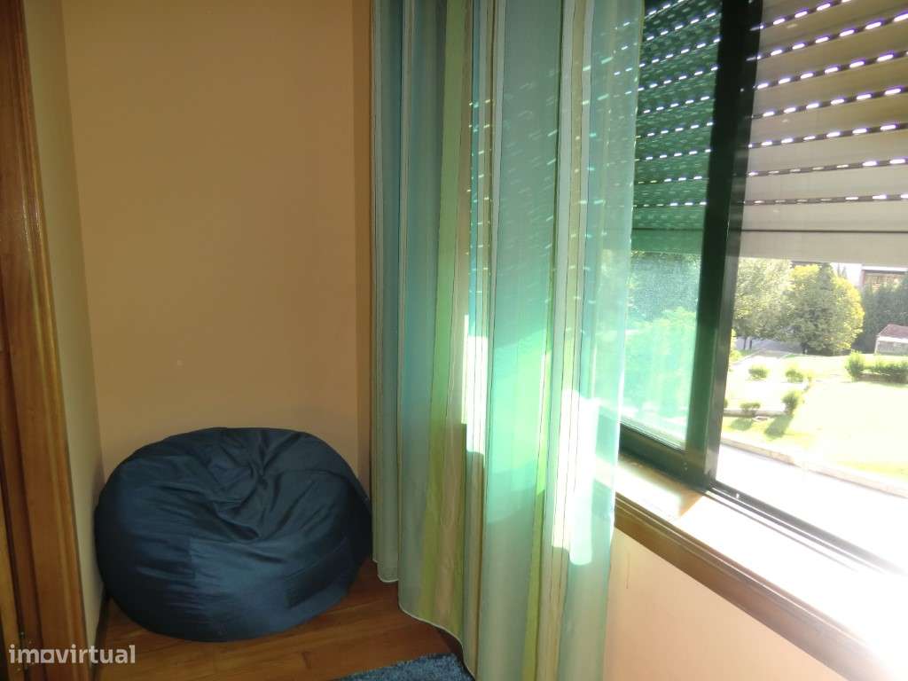 Apartamento T 3 c terraço,São João Madeira,centro-31