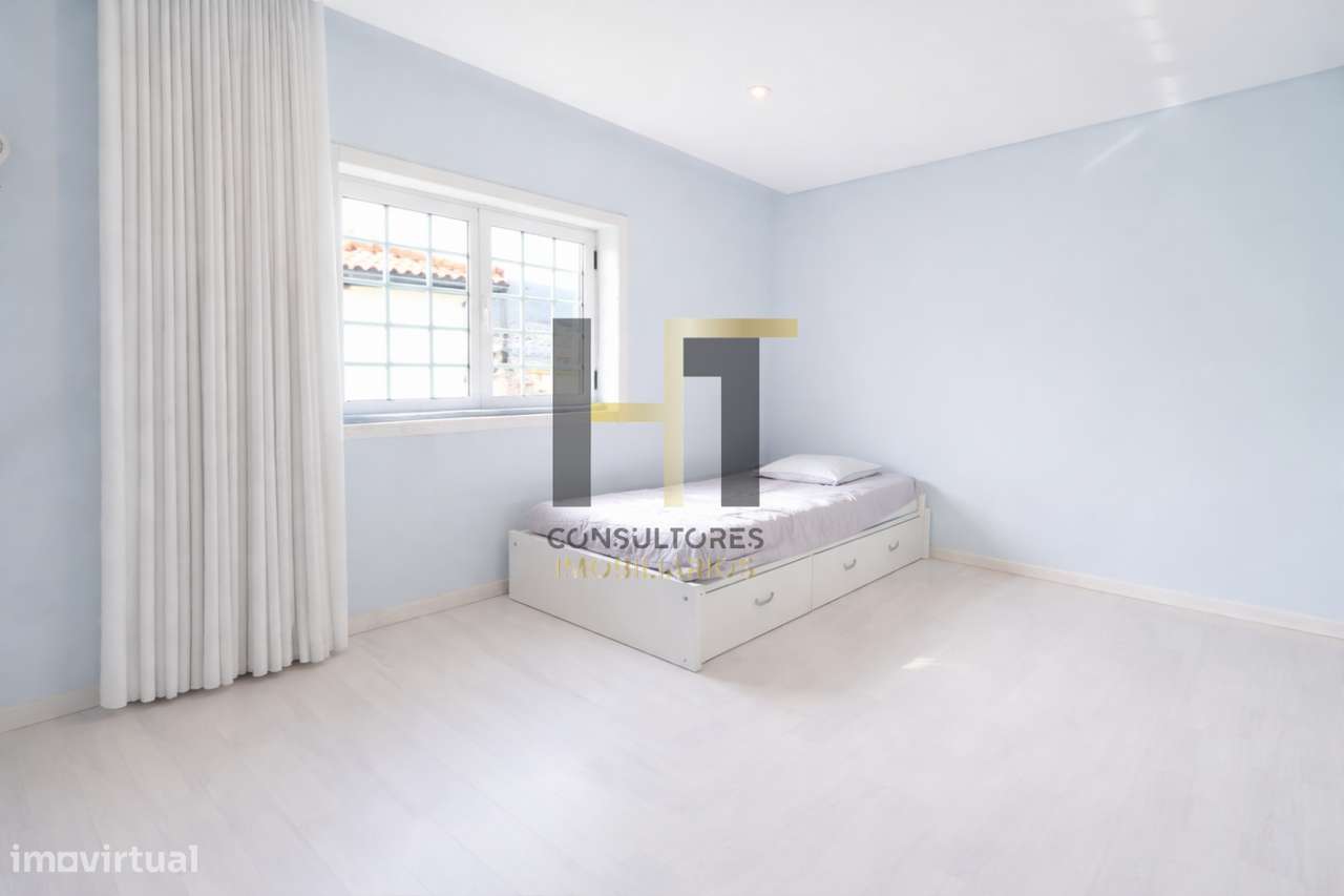 Moradia T3 | 4 Frentes | Suíte | Cave | Painéis Solares | Jardim-22