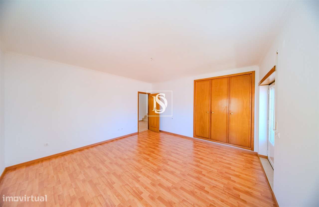 Moradia T4 - Entroncamento-21