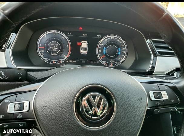 Volkswagen Passat 1.6 TDI Advance - 14