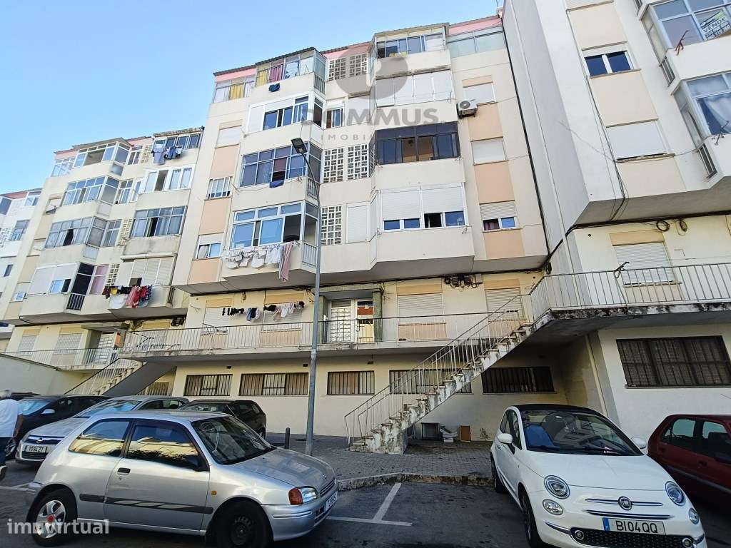 Apartamento T1 na Reboleira totalmente remodelado com terraço-10