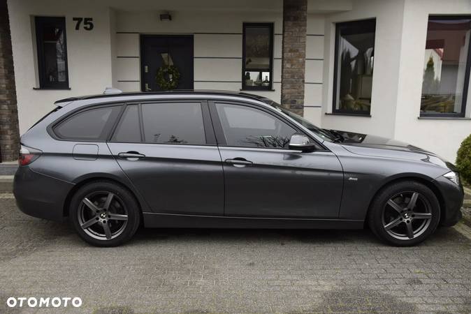 BMW Seria 3 318d Sport Line Shadow - 13