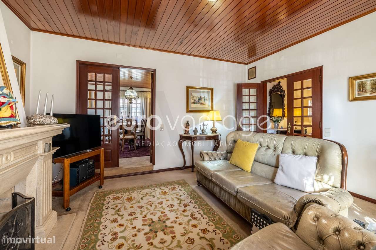 MORADIA T8 NO CENTRO DE LEIRIA-6