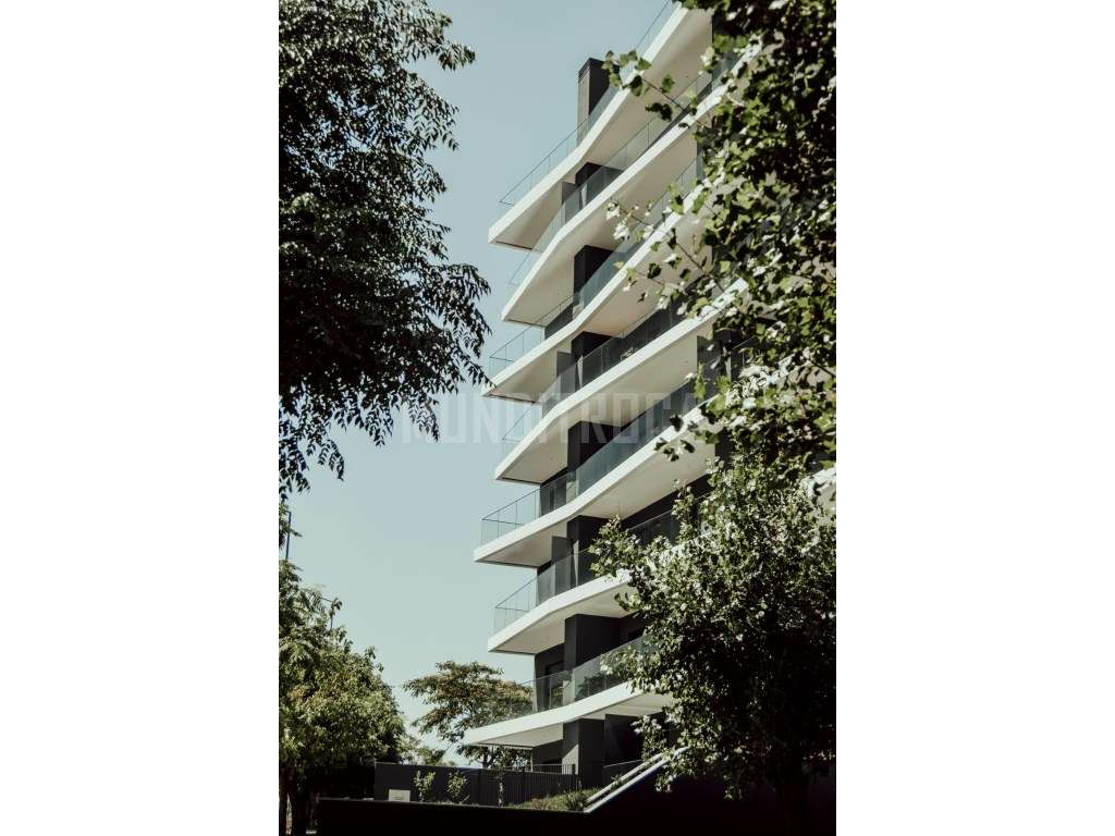 Apartamento T3 Novo Ferreiros - gar. 2 carros-14