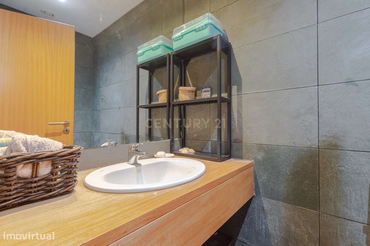 T2 com 2 Suites | Último Piso | Condomínio com Piscina-5