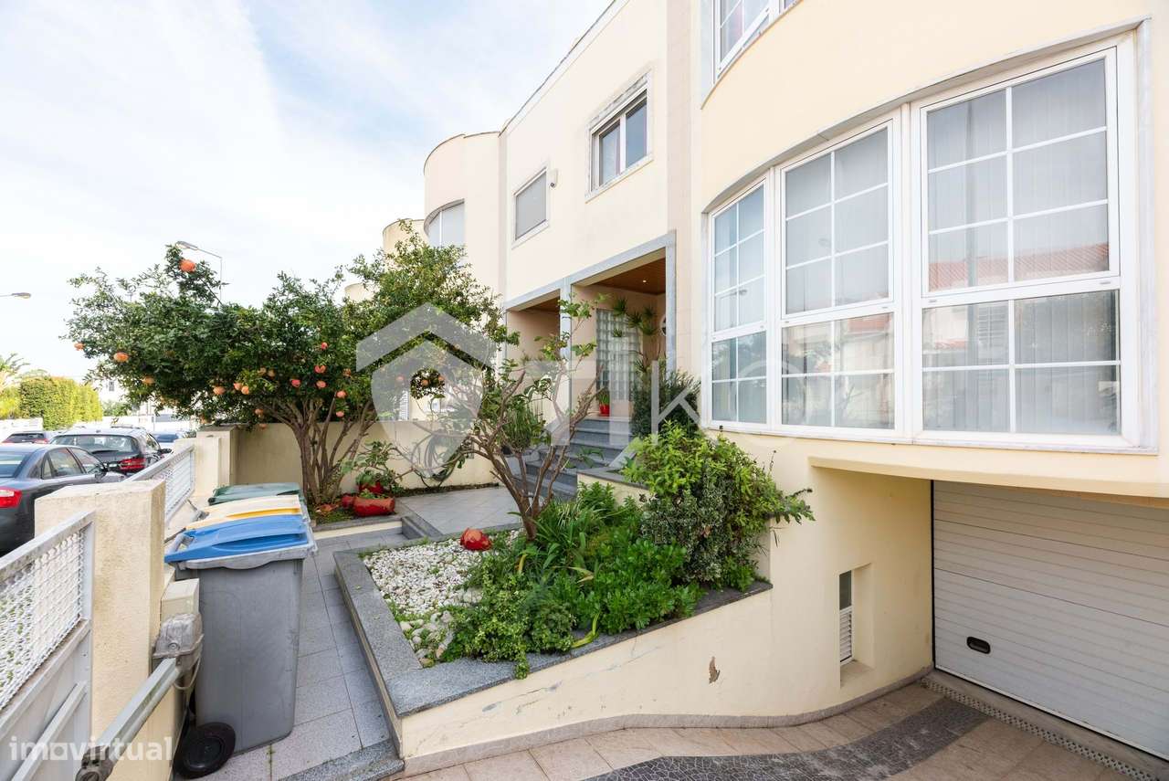 Moradia, 342 m², Charneca de Caparica e Sobreda-56