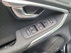 Volvo V40 D2 Momentum - 12