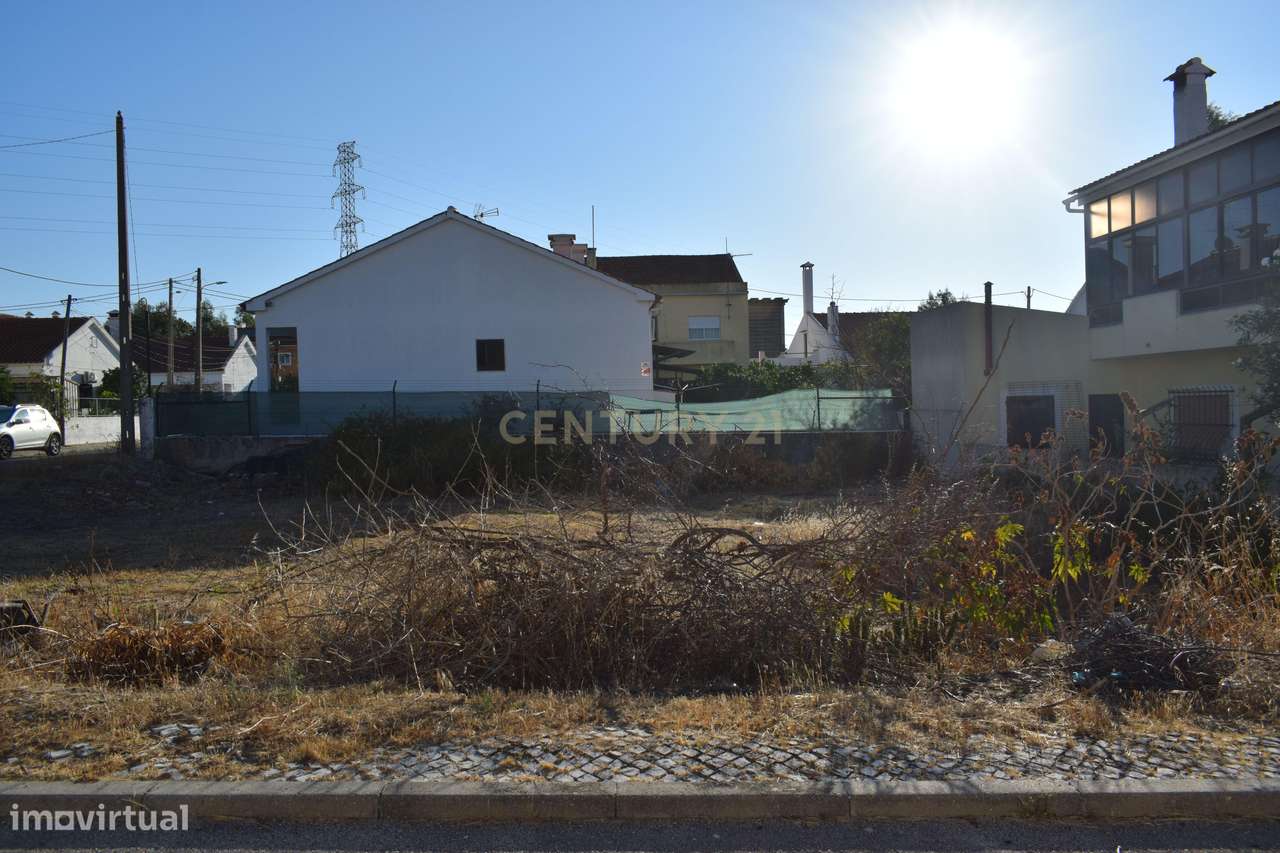 Terreno Urbano de 318 m² em Palmela: Viabilidade para Moradia de 210 m-6
