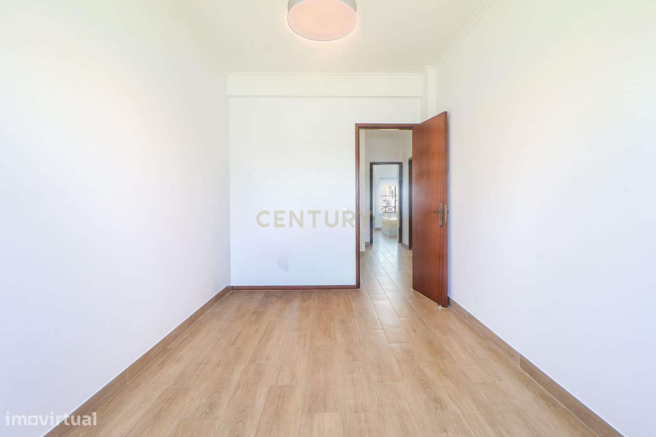 T3 Remodelado em 2024 | Pronto a Habitar | Vendas Novas-29