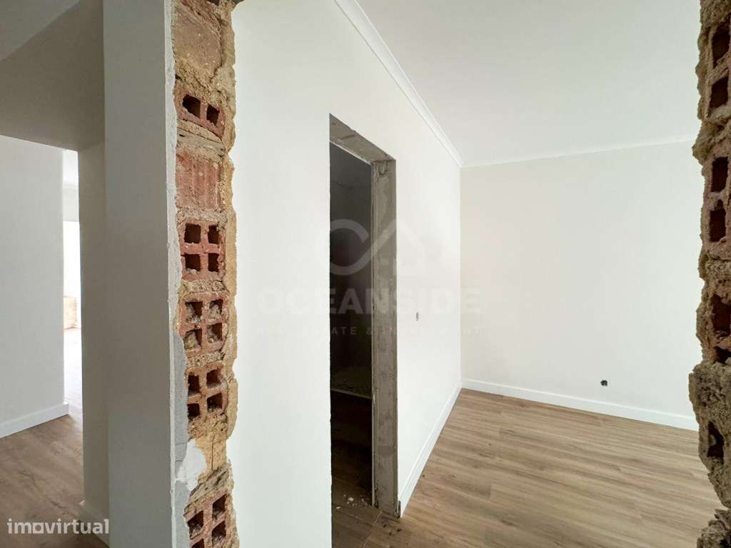 Apartamento T2 no centro de Almada-7