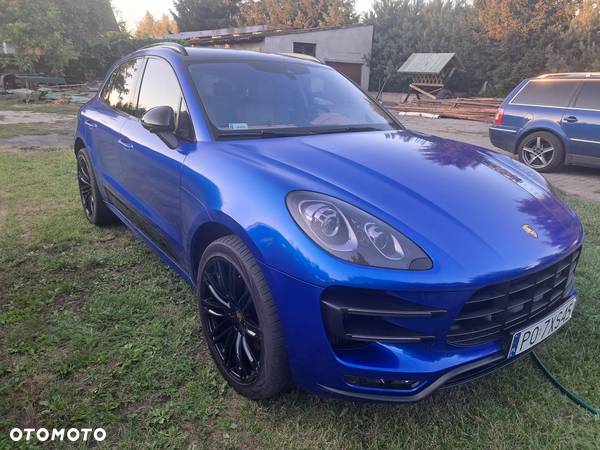 Porsche Macan Turbo - 2