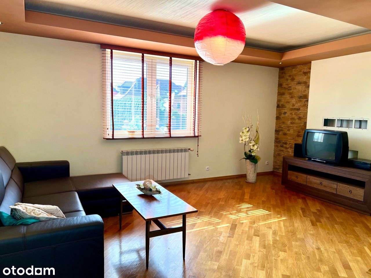 Dom na sprzedaż – Bełchatów, blisko centrum - Pełny obrazek: 2/16