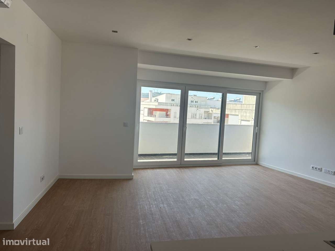 T3 +1 Duplex NOVO no Empreendimento Varandas do Pinheiro-6