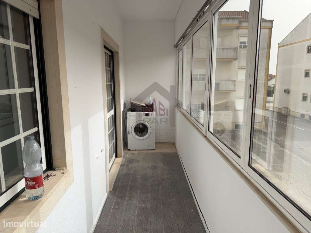 Excelente T2+1 Na Urbanização do Brejo-24