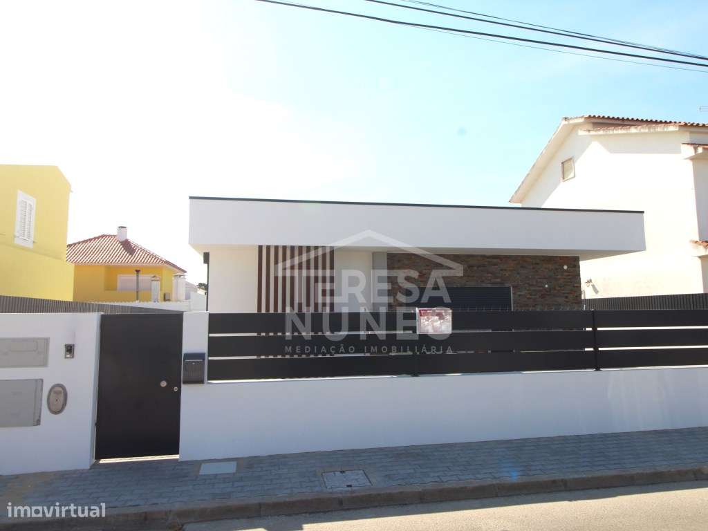 MORADIA ISOLADA V3 - REDONDOS / FERNÃO FERRO-28