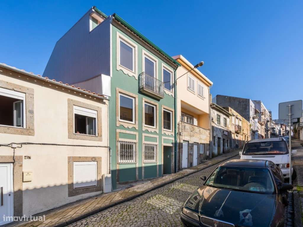 Estúdio T0 junto ao Centro Histórico, totalmente renovado em 2025 - Grande imagem: 2/18