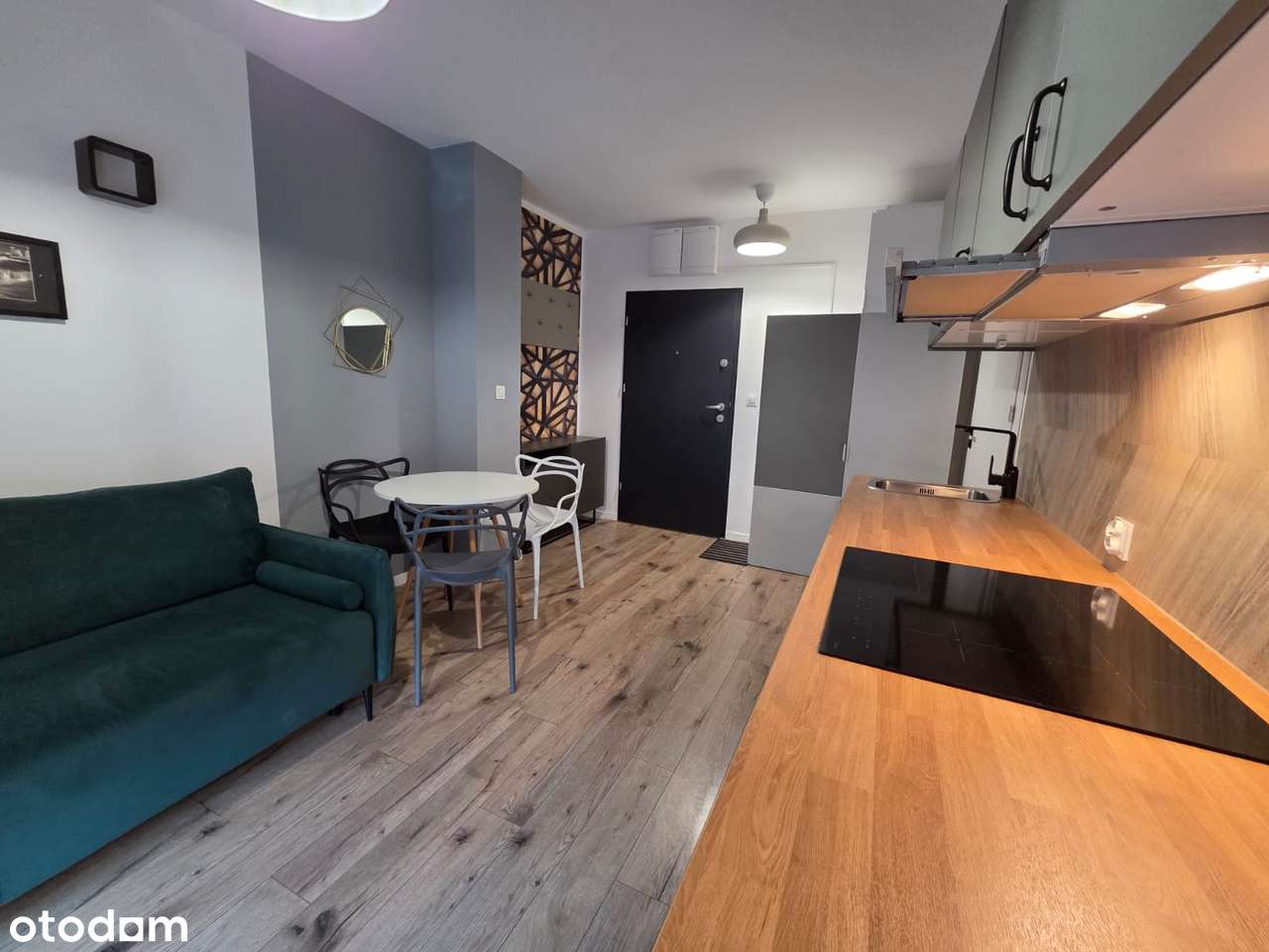 Śliczne 2 pokoje z ogródkiem i z miejscem parkingowym-0