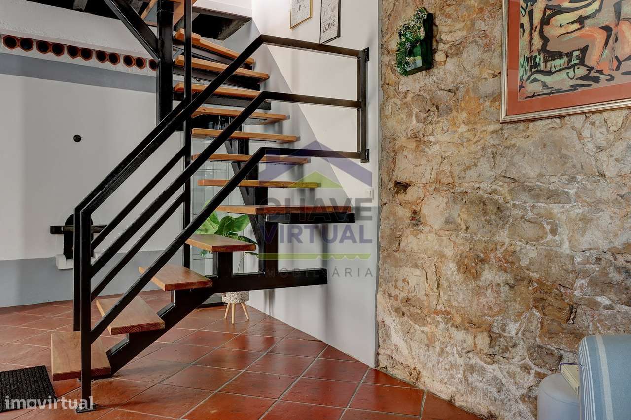 Moradia V3+1 Renovada com Terraço - Baraçais, Bombarral-11