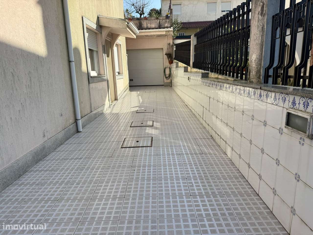 Moradia T3 | Terraço | Box 4 Carros | Varanda | Jovim | Exclusivo-47