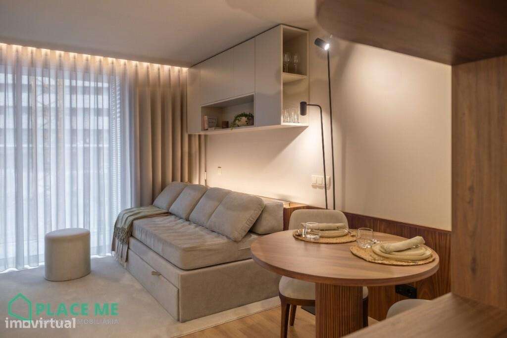 Apartamento T0 NOVO em condomínio fechado junto ao Parque da Rodovia-10