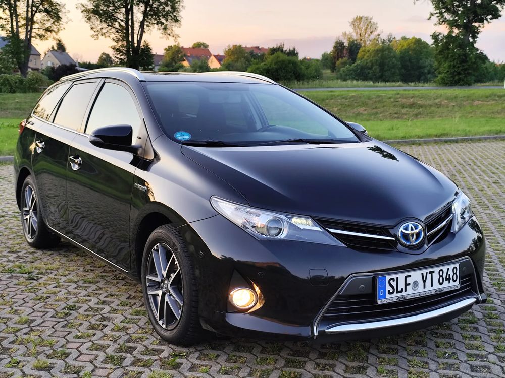 Toyota Auris II 2015