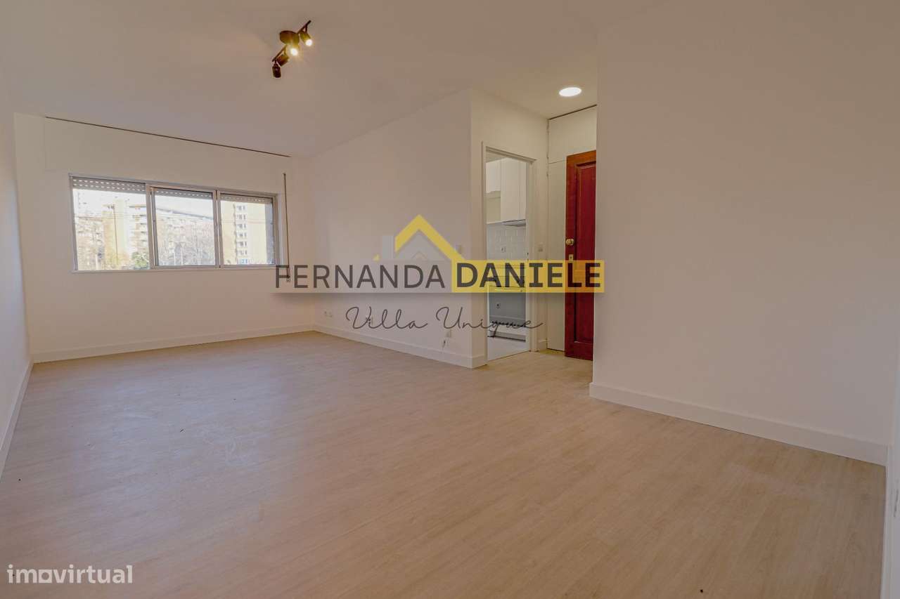 * Oportunidade * Apartamento T3 remodelado, em localização...-5
