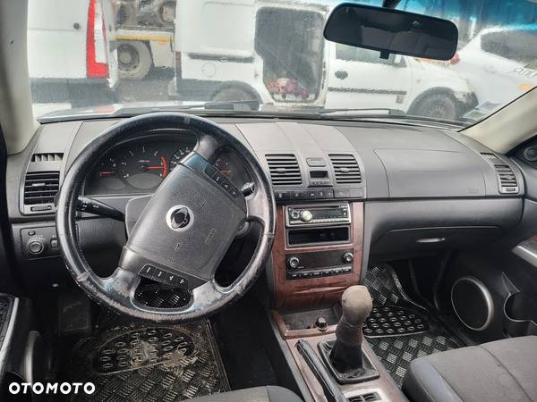 SsangYong REXTON 270 XDi Crystal - 17