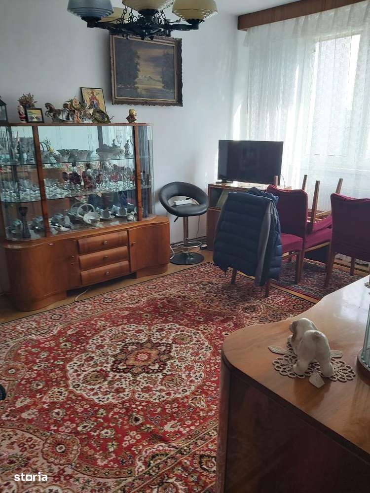 Apartament 3 camere spațios | Centrul Civic | 2 balcoane-0