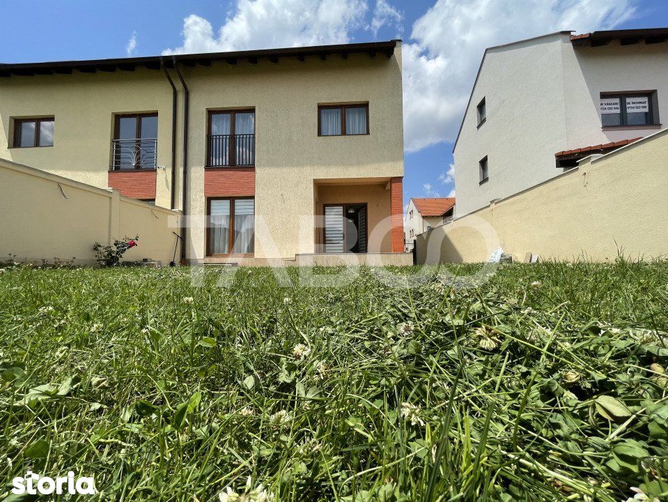 Casa cu 5 camere 3 bai si 2 locuri parcare de inchiriat Selimbar Sibiu