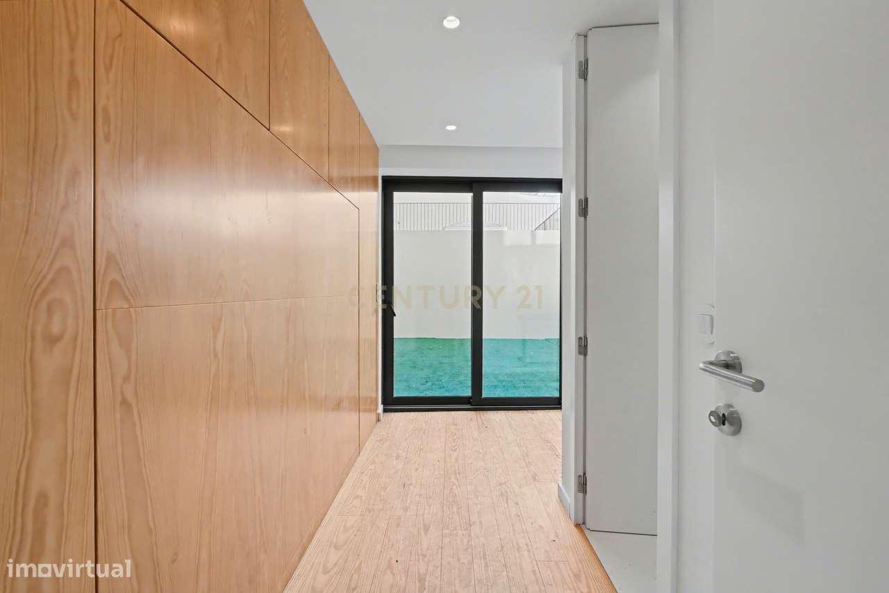 Luxuosa Moradia T4 em Matosinhos | elevador | 294,85m2-4