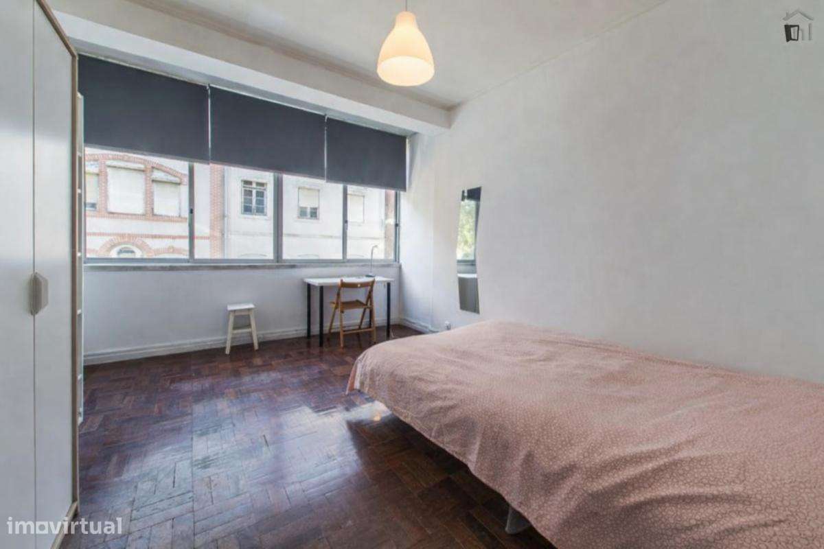 Quarto - localizado em Estrela Lisbon - Grande imagem: 5/6