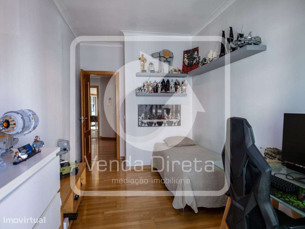 Apartamento T3 em Setúbal com box e vista para Serra da Arrábida-27