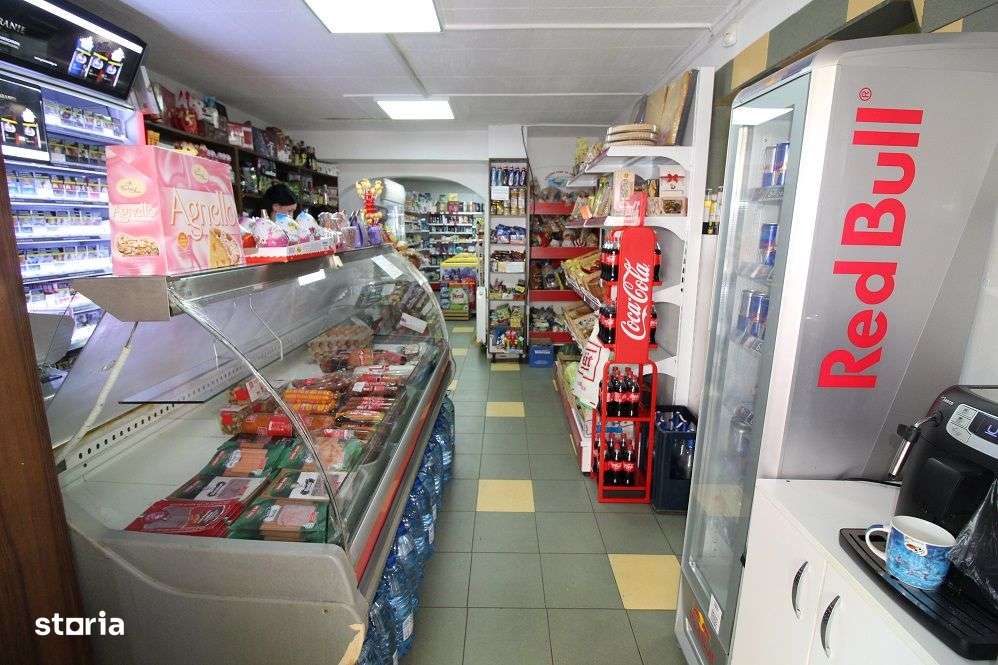 Vând spațiu comercial în Hunedoara, zona Micro 5/2, 64mp - Imagine principală: 3/9